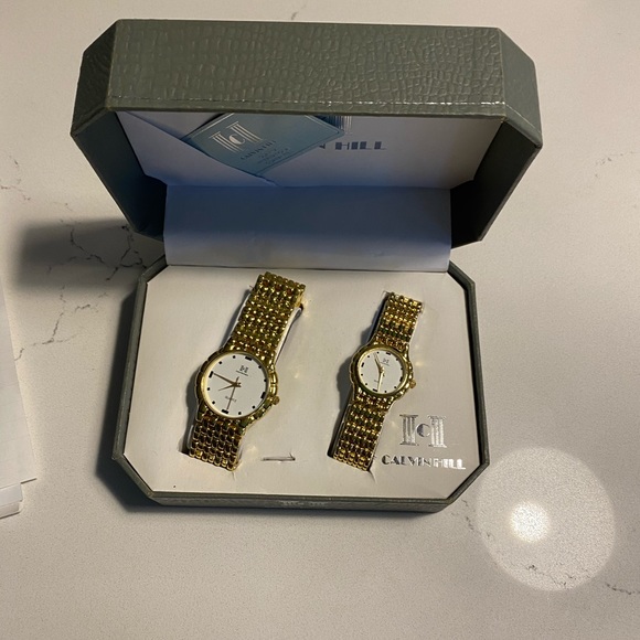 New Quartz Brand Couple Set Watches - Picture 4 of 6